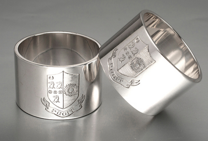 Garrard Silver Napkin Rings (Pair) - Borwick Sola Family Crest, FUGIT