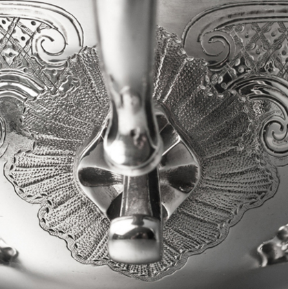 Early Georgian Rococo Sterling Silver Sauce Boat - Richard Pargeter, Alleyn Family Crest, Lidsel Family