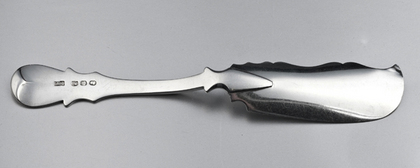 Unique Fiddle Pattern Variant Silver Butter Knife - Thomas James, Fish Tail