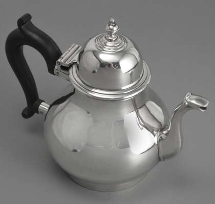 Queen Anne Replica Antique Silver Teapot - James Aitchison