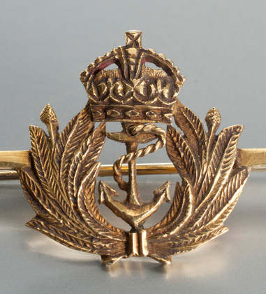 Royal Navy Officers Gold Sweetheart Brooch