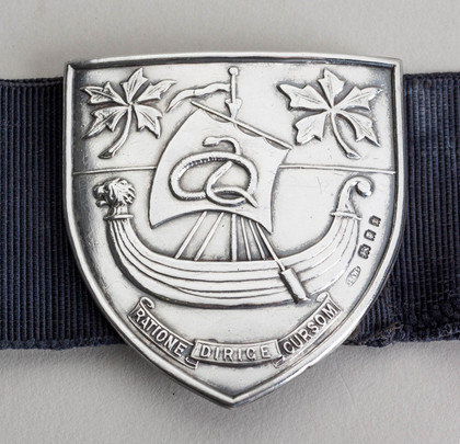 University College Hospital London Silver Nurse's Belt Buckle - Ratione Dirige Cursom