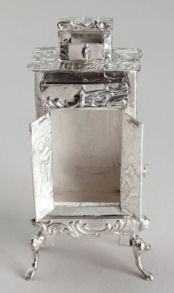 Hanau Antique Silver Miniature Cabinet - Simon Rosenau, David Bridge