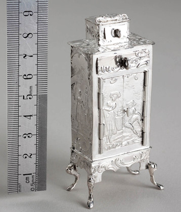 Hanau Antique Silver Miniature Cabinet - Simon Rosenau, David Bridge