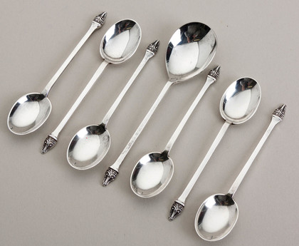 Sterling Silver Sugar and Coffee Spoon Set (Boxed set of 7) - Celtic Stylised Dogs Head Finial