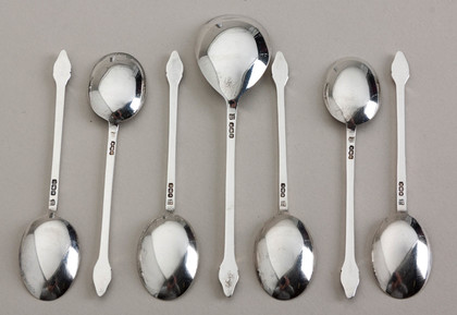 Sterling Silver Sugar and Coffee Spoon Set (Boxed set of 7) - Celtic Stylised Dogs Head Finial